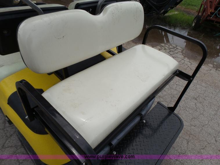 image for item K5420 2001 Yamaha G16A golf cart