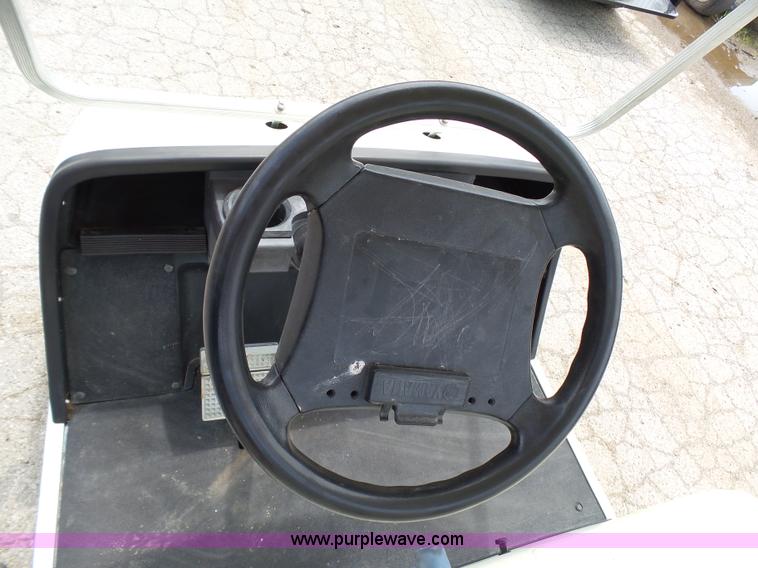 image for item K5421 2001 Yamaha G16A golf cart