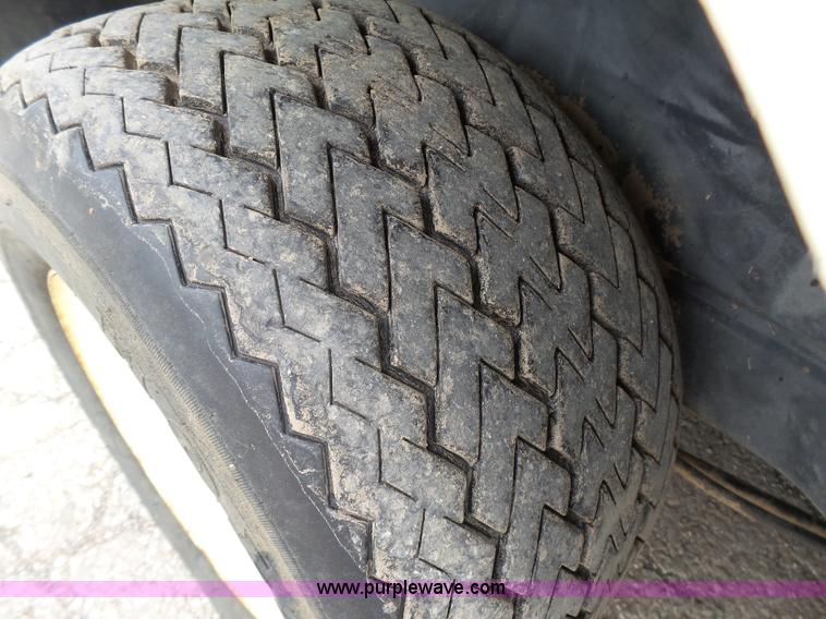 image for item K5421 2001 Yamaha G16A golf cart