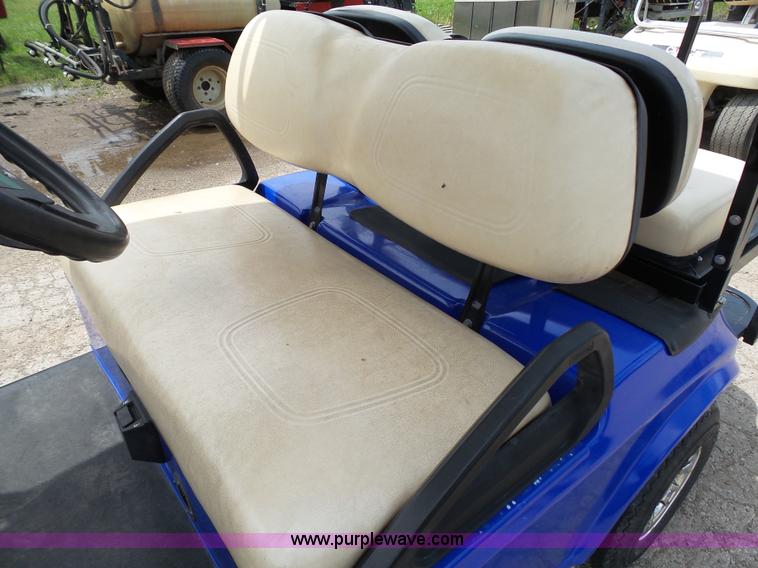 image for item K5422 2006 Club Car DS golf cart