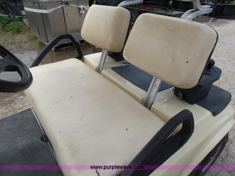 image for item K5423 1999 Club Car DS golf cart