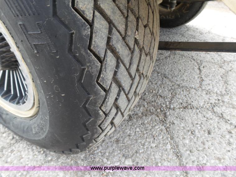 image for item K5423 1999 Club Car DS golf cart