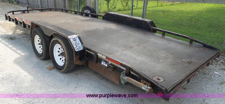 image for item K5439 2003 Rocking Chair equipment trailer