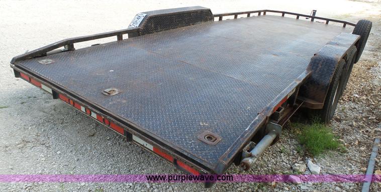 image for item K5439 2003 Rocking Chair equipment trailer