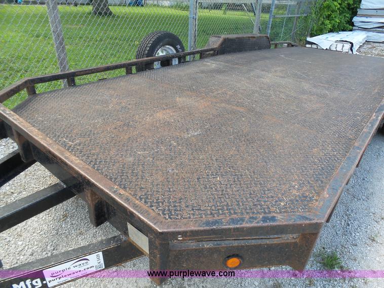 image for item K5439 2003 Rocking Chair equipment trailer