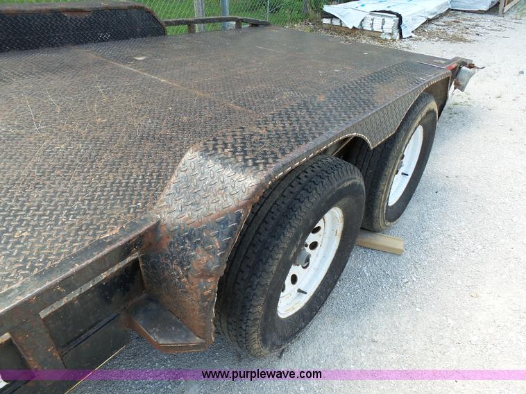 image for item K5439 2003 Rocking Chair equipment trailer