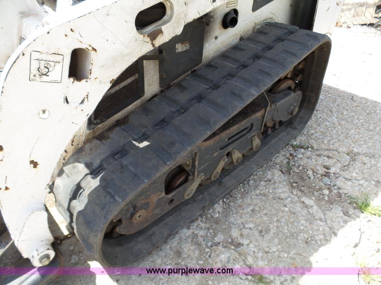 image for item K5460 Bobcat MT55 mini track loader