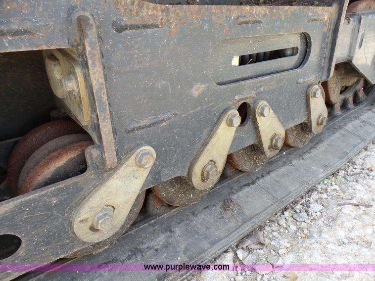 image for item K5460 Bobcat MT55 mini track loader