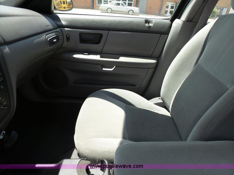 image for item K5461 2005 Ford Taurus