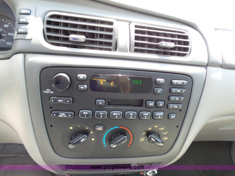 image for item K5461 2005 Ford Taurus