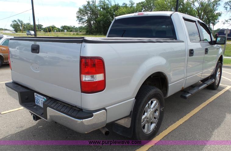 image for item K5463 2006 Ford F150 SuperCrew pickup truck