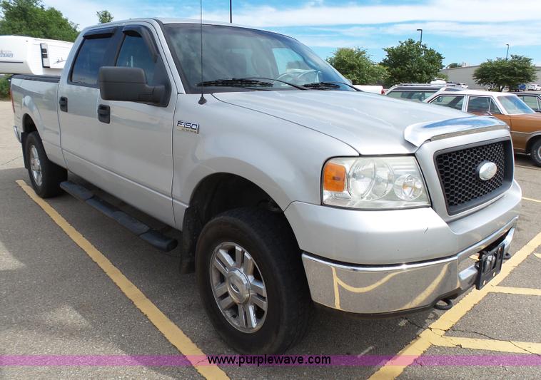 image for item K5463 2006 Ford F150 SuperCrew pickup truck