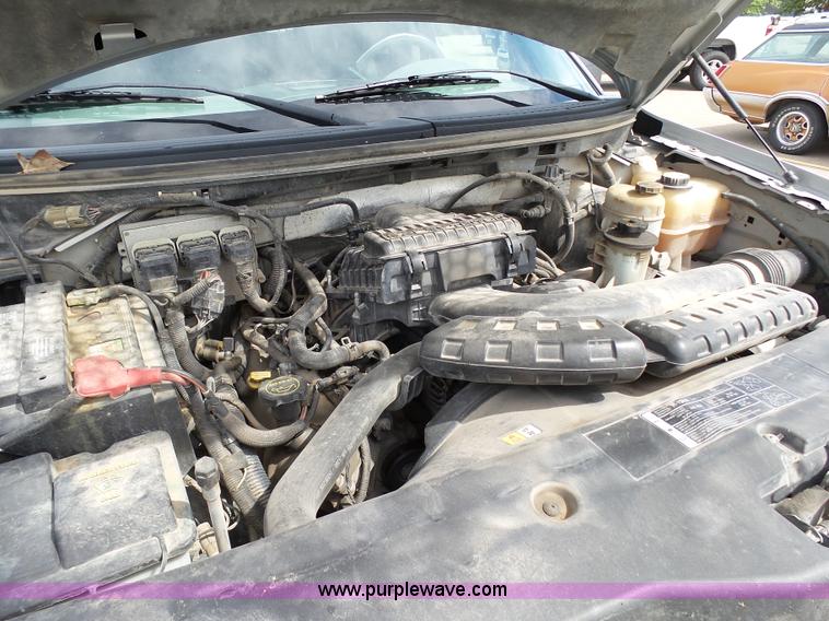 image for item K5463 2006 Ford F150 SuperCrew pickup truck