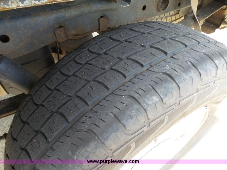 image for item K5463 2006 Ford F150 SuperCrew pickup truck