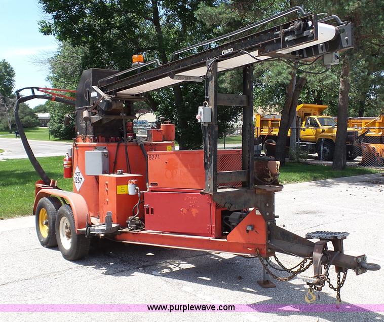 image for item K5487 1998 Crafco SS250 pot hole patcher