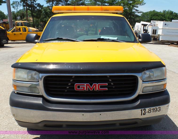 image for item K5489 2001 GMC Sierra 1500 Ext. Cab pickup truck