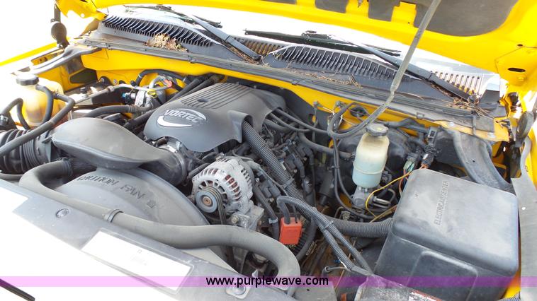 image for item K5489 2001 GMC Sierra 1500 Ext. Cab pickup truck