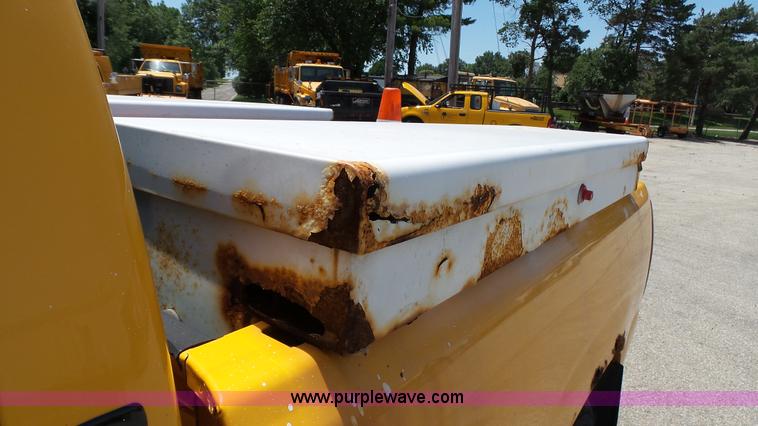 image for item K5489 2001 GMC Sierra 1500 Ext. Cab pickup truck