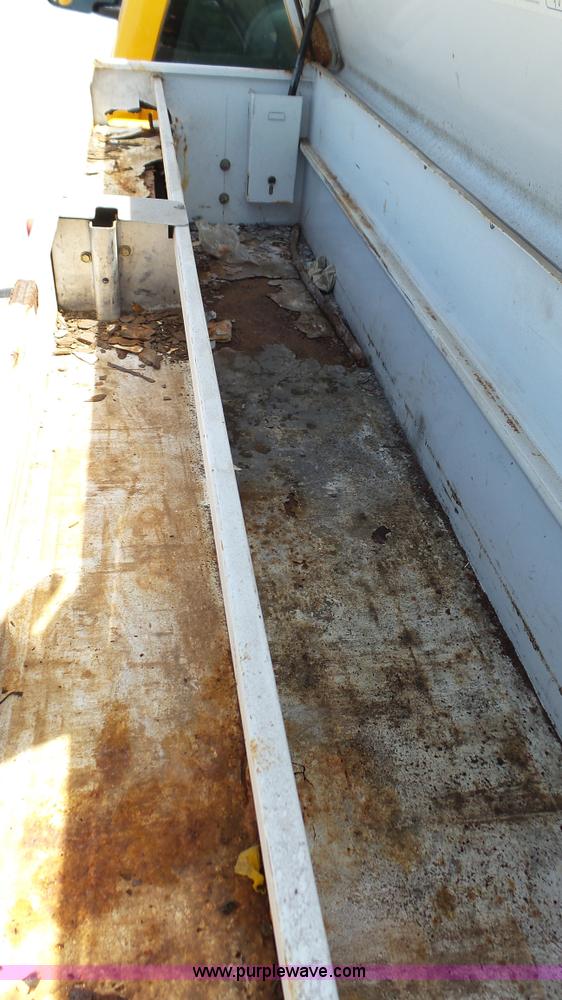 image for item K5489 2001 GMC Sierra 1500 Ext. Cab pickup truck