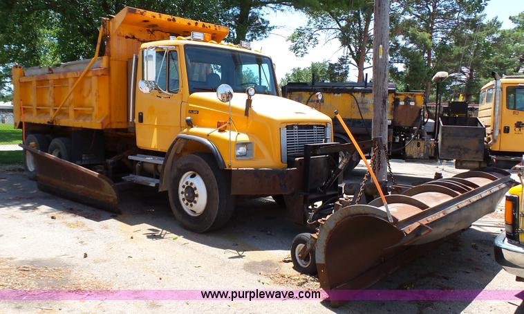 image for item K5490 1997 Freightliner FL80 dump truck