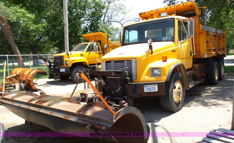 image for item K5490 1997 Freightliner FL80 dump truck