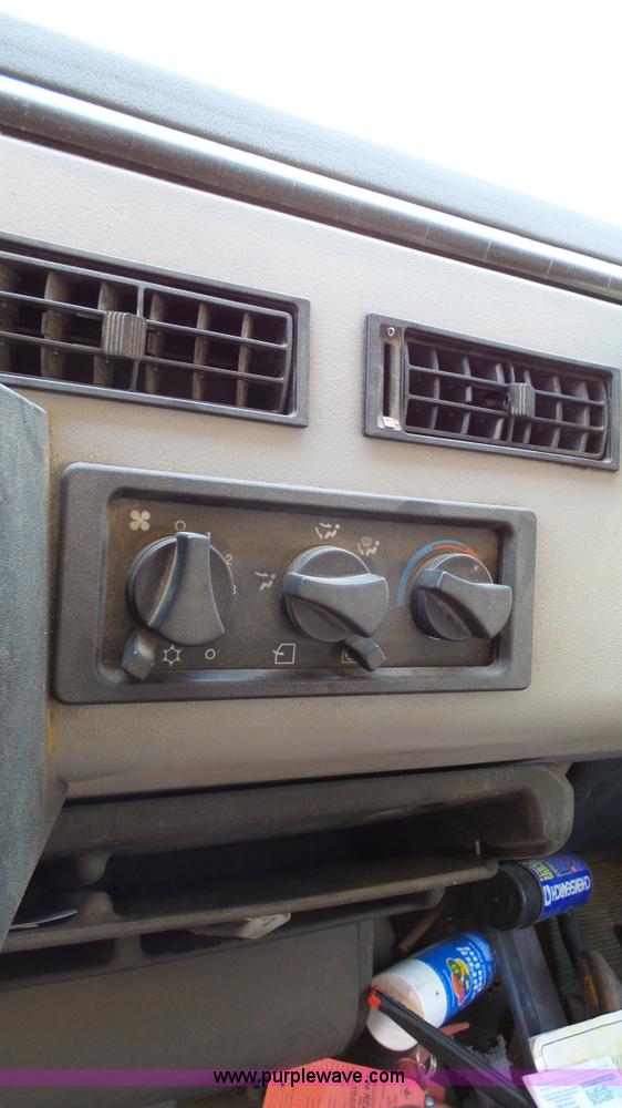 image for item K5490 1997 Freightliner FL80 dump truck