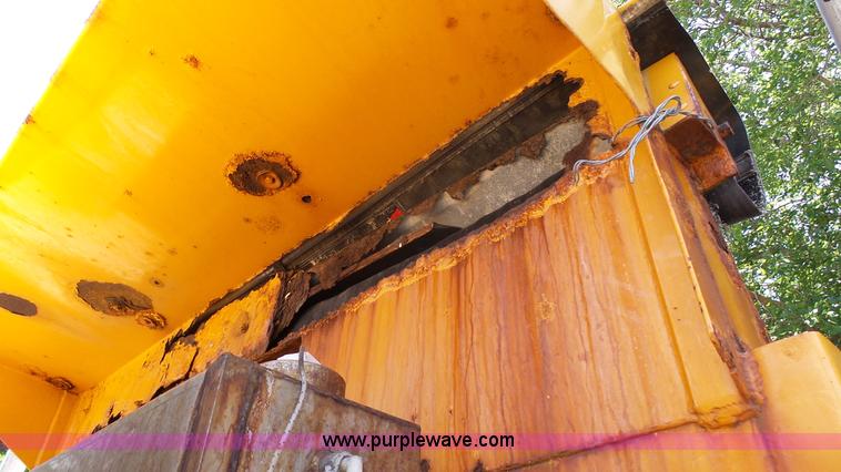 image for item K5490 1997 Freightliner FL80 dump truck