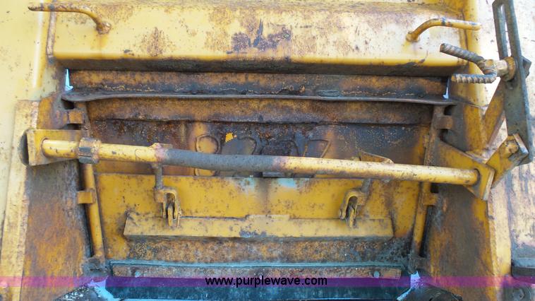 image for item K5490 1997 Freightliner FL80 dump truck