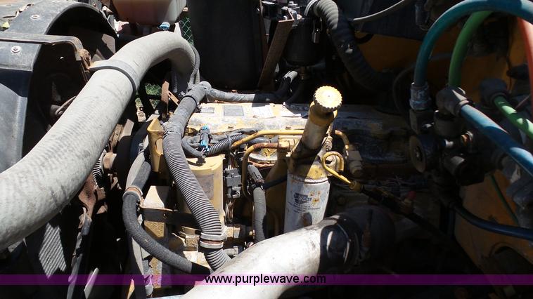 image for item K5493 2000 GMC C7500 dump truck