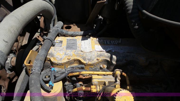 image for item K5493 2000 GMC C7500 dump truck