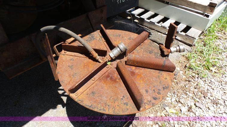 image for item K5493 2000 GMC C7500 dump truck