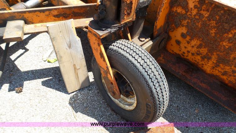 image for item K5493 2000 GMC C7500 dump truck