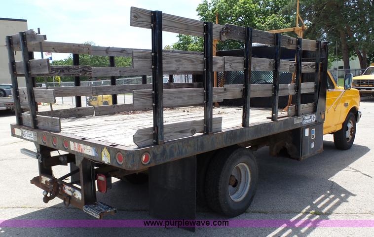 image for item K5497 1995 Ford F350 flatbed pickup truck