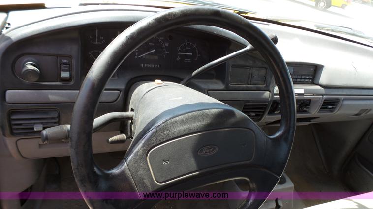 image for item K5497 1995 Ford F350 flatbed pickup truck