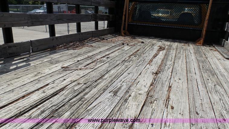 image for item K5497 1995 Ford F350 flatbed pickup truck