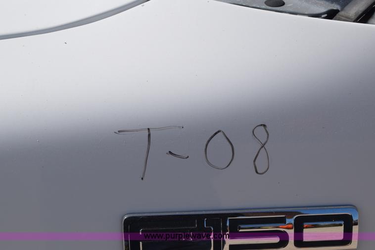 image for item K7280 2005 Ford F150 SuperCab pickup truck