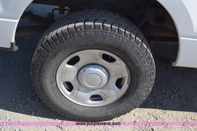 image for item K7280 2005 Ford F150 SuperCab pickup truck