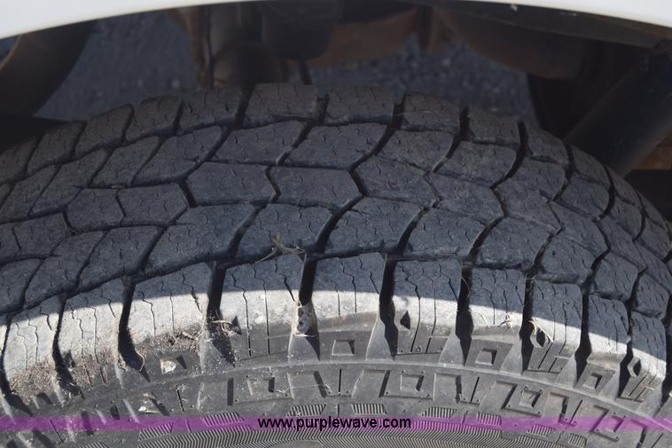 image for item K7280 2005 Ford F150 SuperCab pickup truck