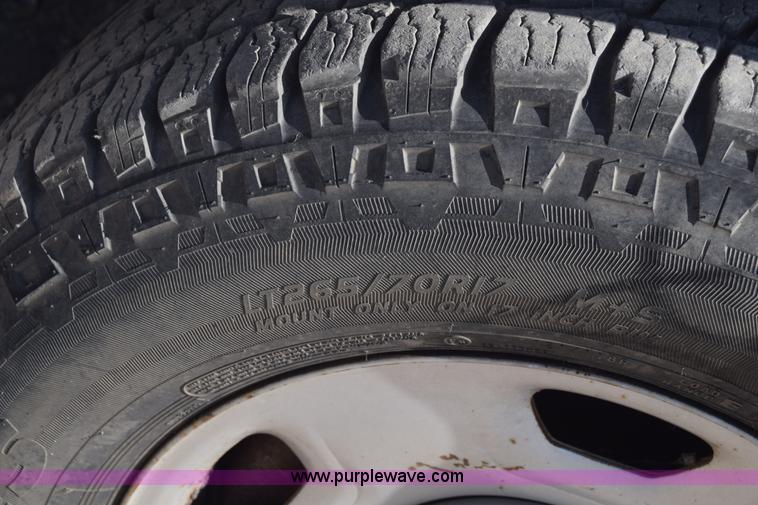 image for item K7280 2005 Ford F150 SuperCab pickup truck