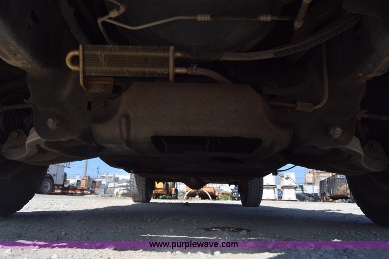 image for item K7280 2005 Ford F150 SuperCab pickup truck