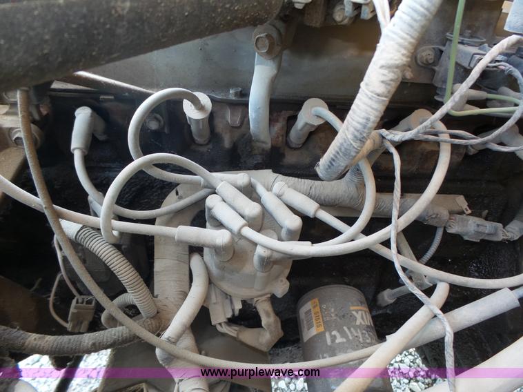 image for item K8366 1994 Ford F150 XL pickup truck