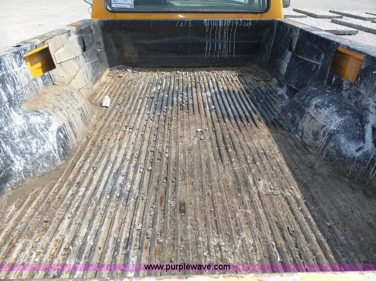 image for item K8366 1994 Ford F150 XL pickup truck