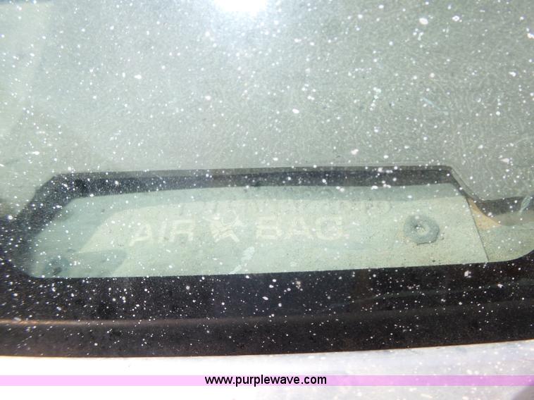 image for item K8366 1994 Ford F150 XL pickup truck