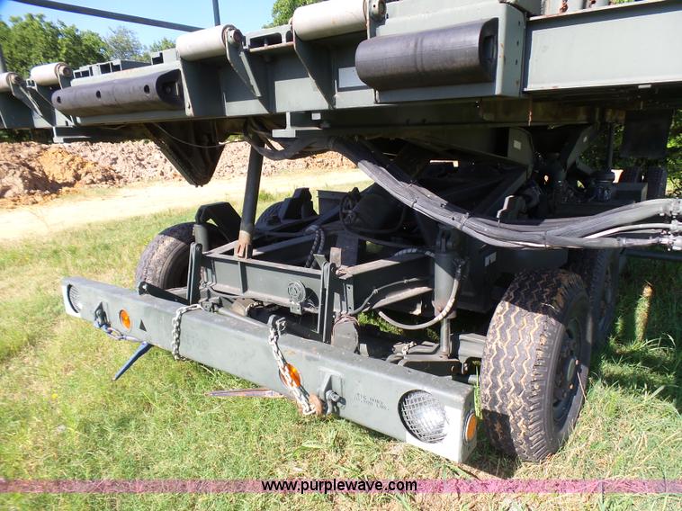 image for item L1544 Emerson AS-32-H-SA hydraulic cargo lift