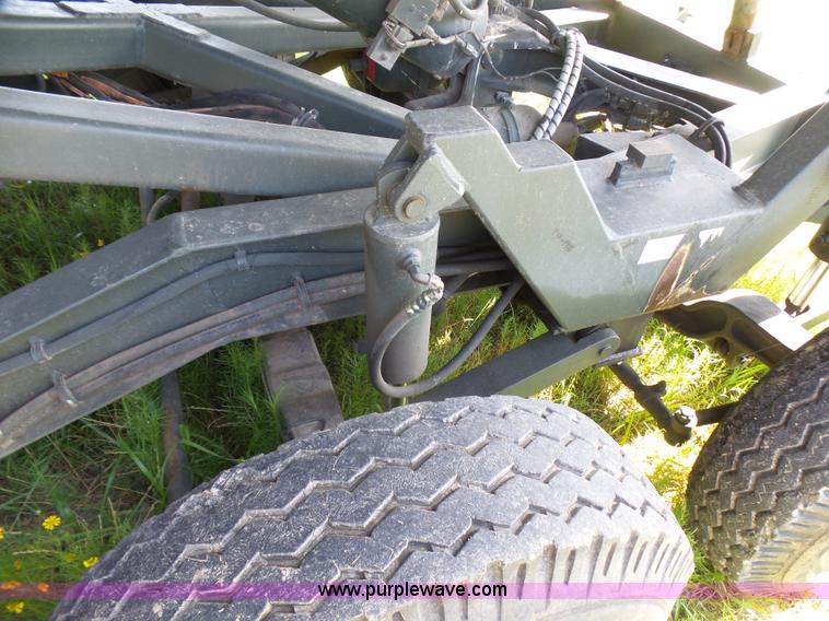 image for item L1544 Emerson AS-32-H-SA hydraulic cargo lift