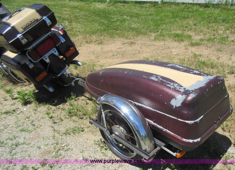 image for item L2814 1981 Honda GL1100 motorcycle