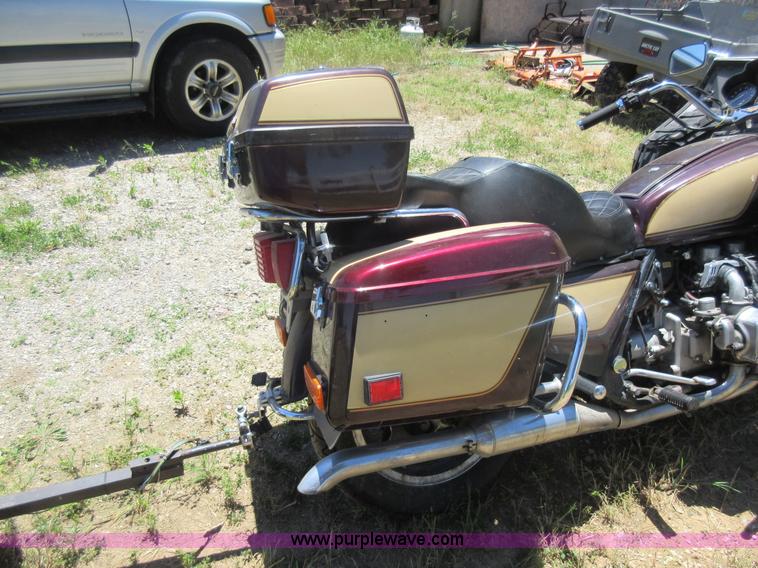 image for item L2814 1981 Honda GL1100 motorcycle