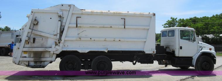 image for item L2824 1997 Freightliner FL80 refuse truck