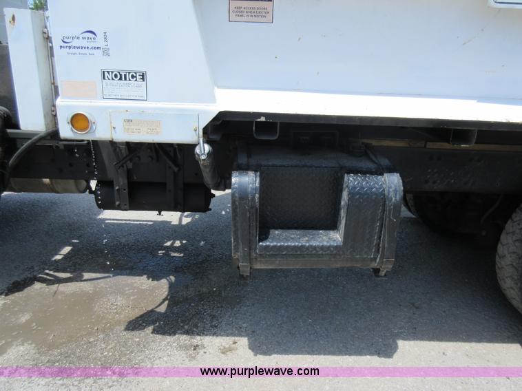 image for item L2824 1997 Freightliner FL80 refuse truck