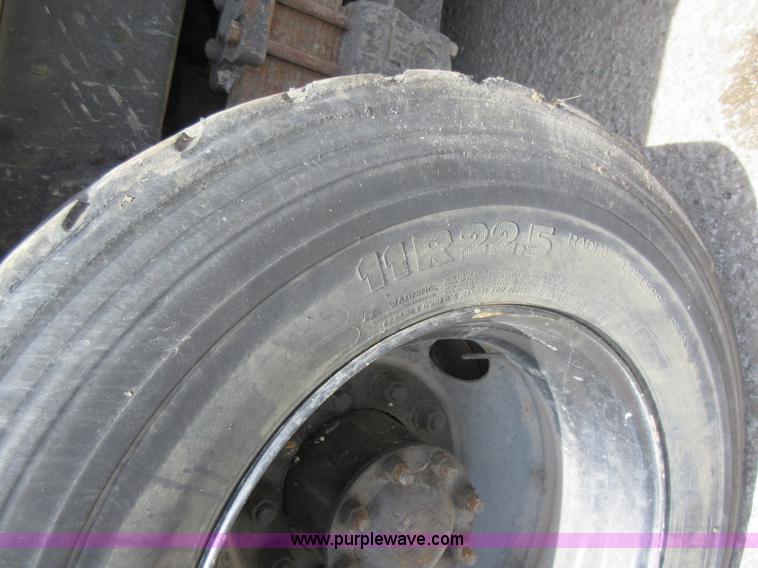 image for item L2824 1997 Freightliner FL80 refuse truck